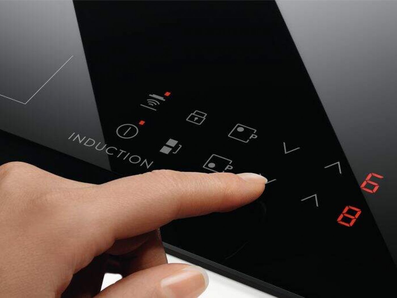 Electrolux LIV63431BK Varná doska